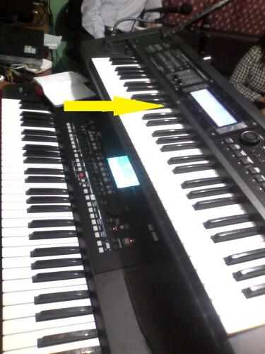 teclado sintetizador con ritmos roland gw8 Te - Imagen 1