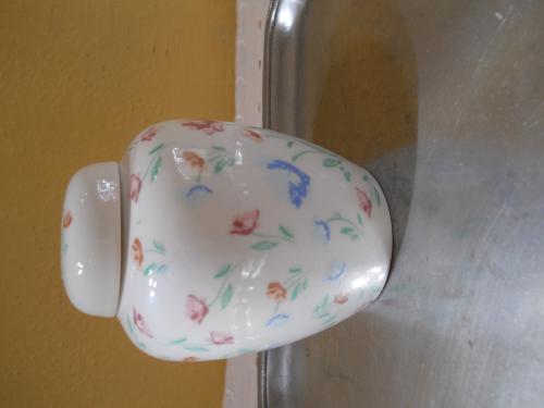 POCHE de porcelana pintado a mano en perfec - Imagen 2