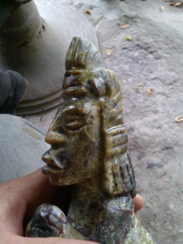Vendo lote de figuras prehispanicas de jade o - Imagen 1