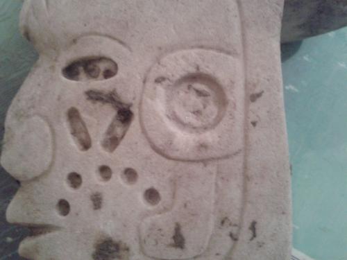 hermosa piedra encontrada en teotihuacan en e - Imagen 1