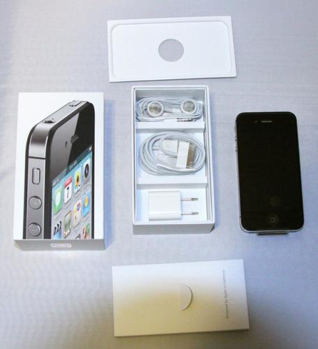 The Apple iPhone 4S is brand new and original - Imagen 1