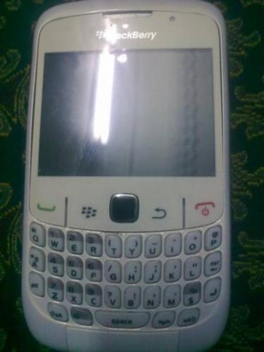 vendo celular blackberry curve 8520 color bla - Imagen 1