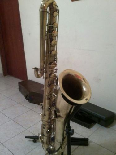  Vendo Saxofón Bajo de la marca The Buescher - Imagen 3
